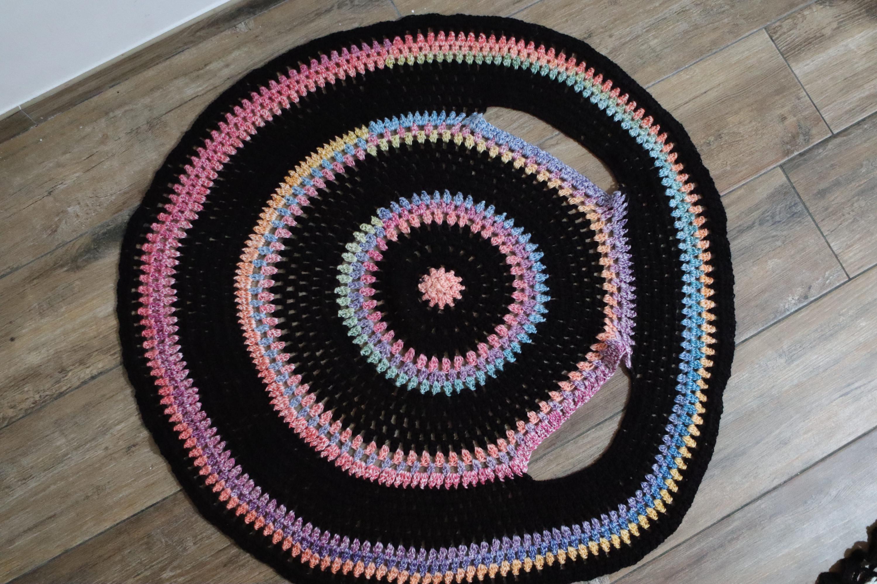 Gilet Mandala Rond au Crochet – Kimono Bohème Femme – Fait Main – Personnalisable– Ø 1 m