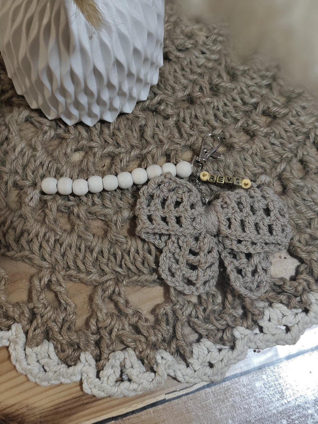 Porte-clés nœud au crochet – Fait main – Plusieurs coloris