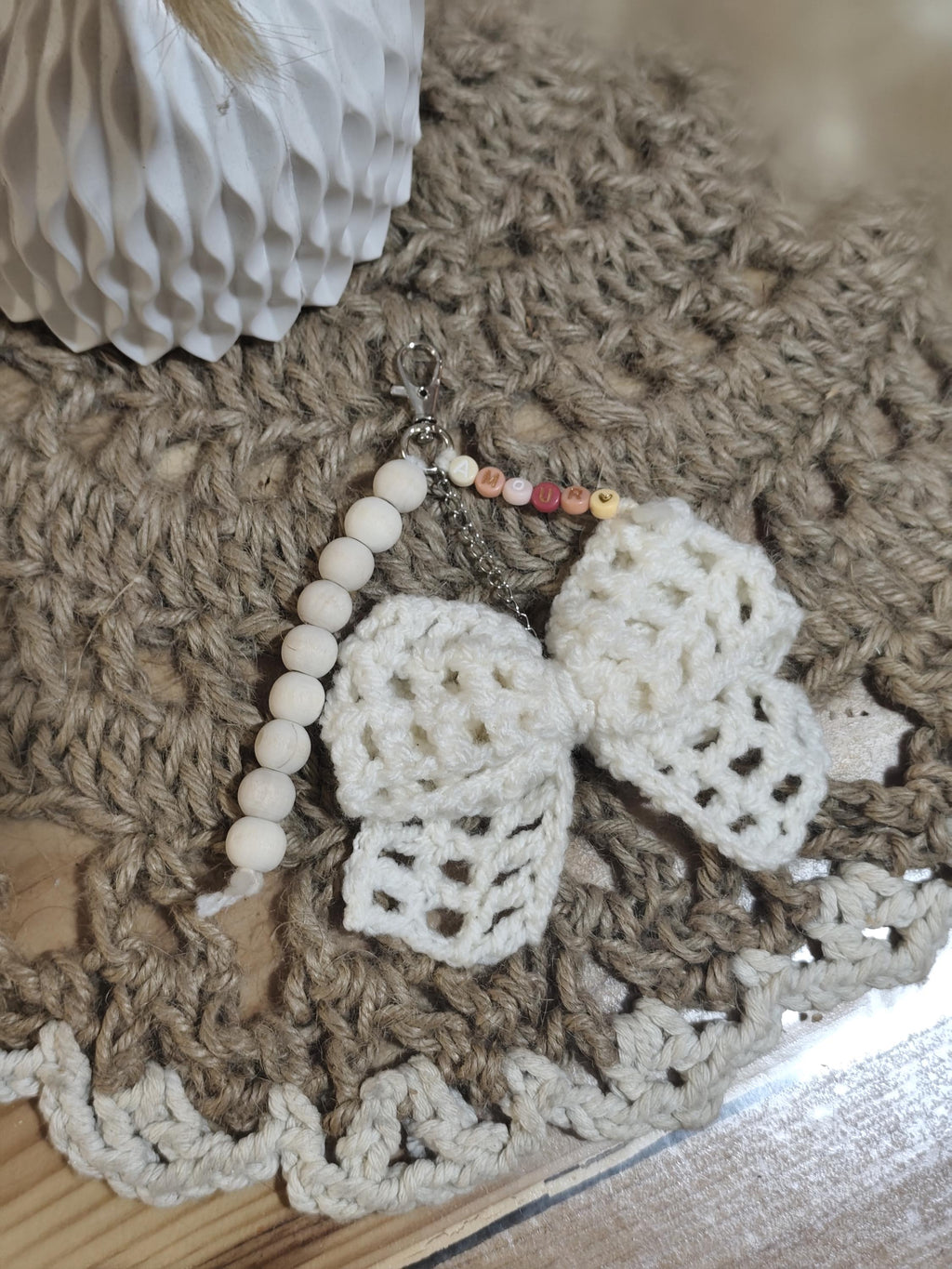 Porte-clés nœud au crochet – Fait main – Plusieurs coloris