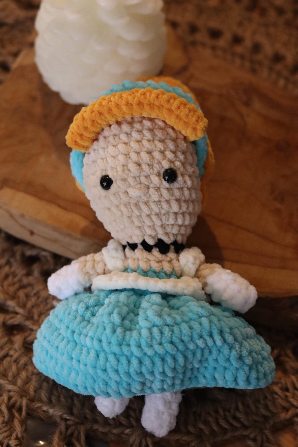 Peluche poupée Cendrillon