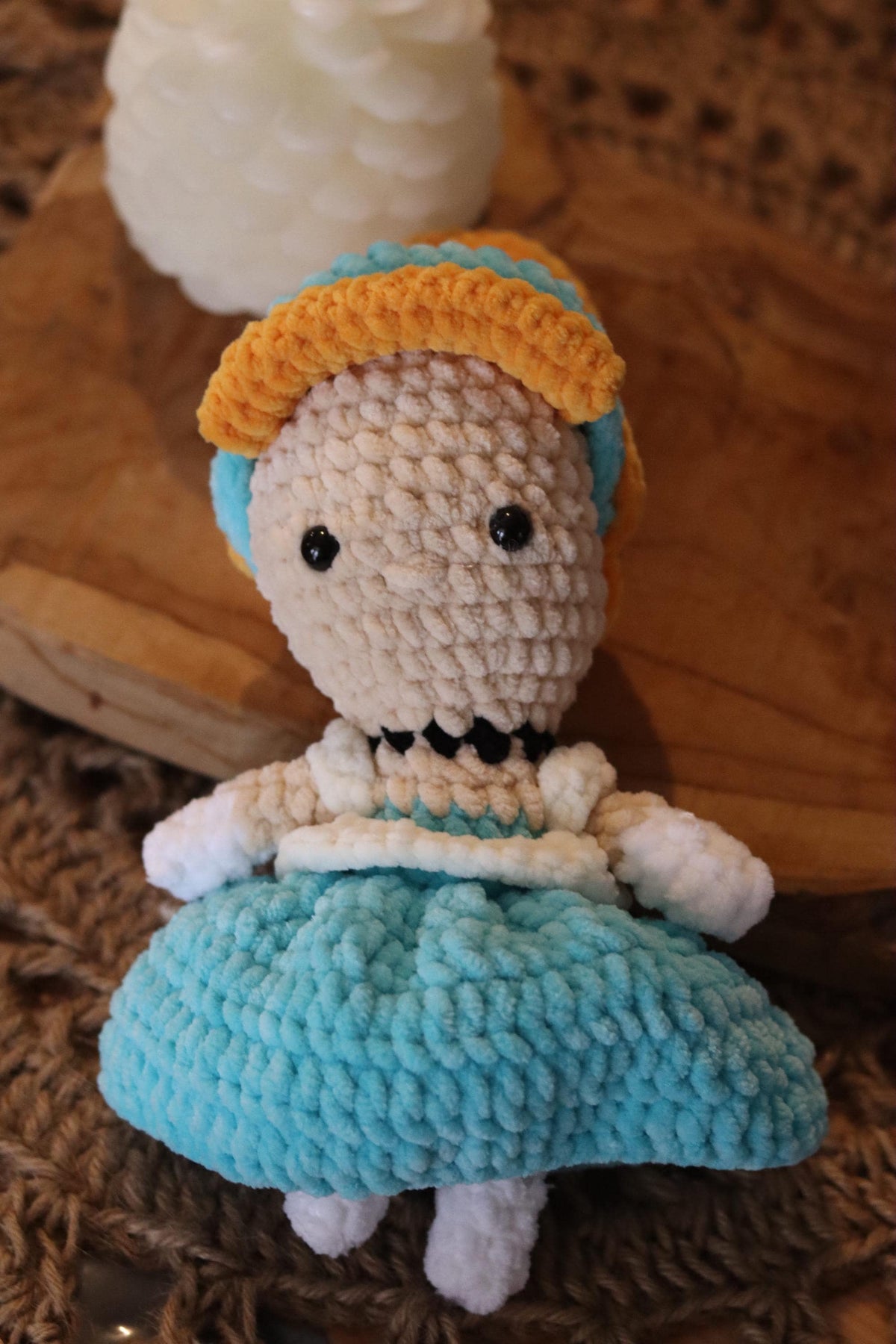 Peluche poupée Cendrillon