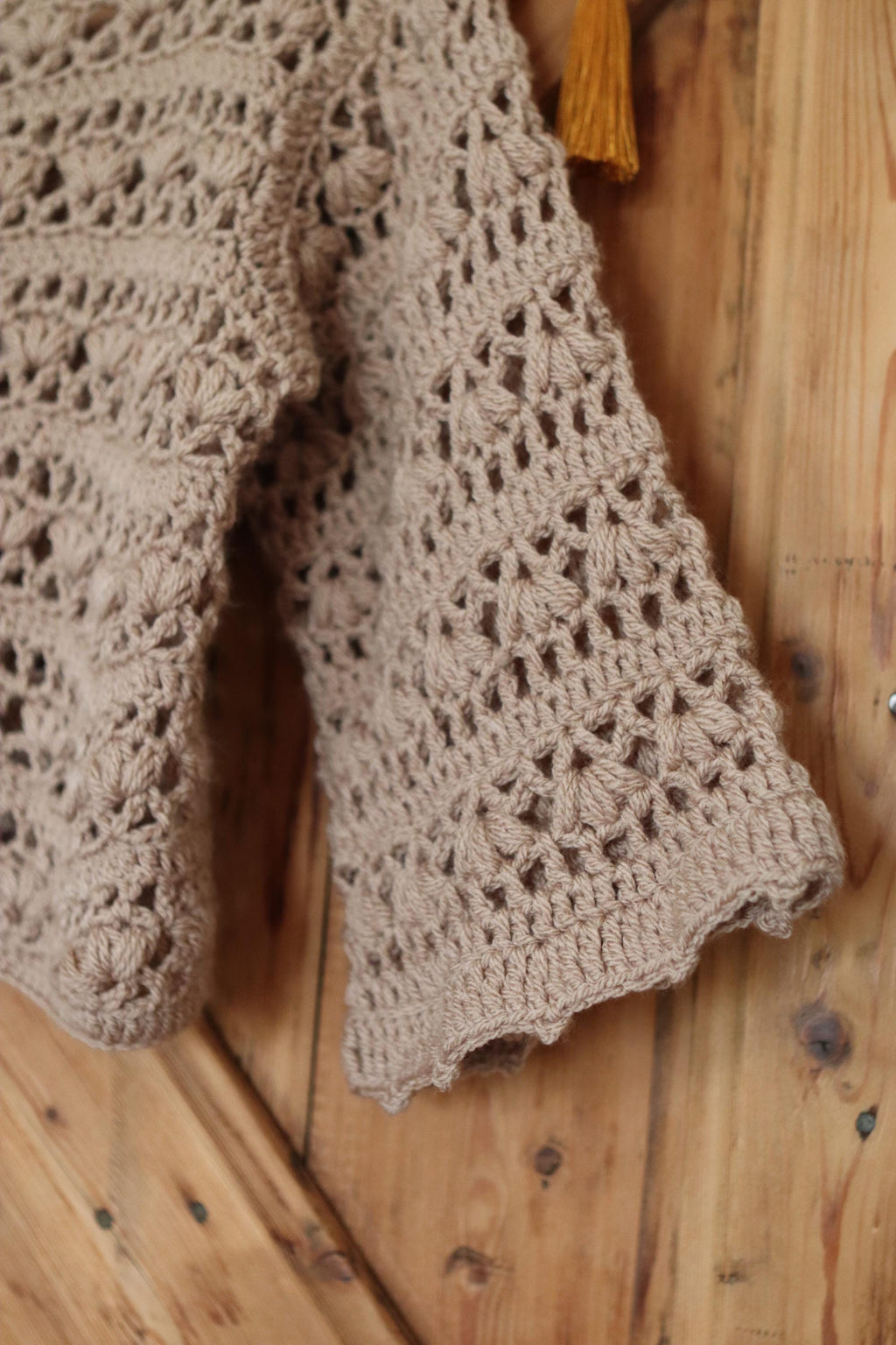Pull crochet épaules dénudées