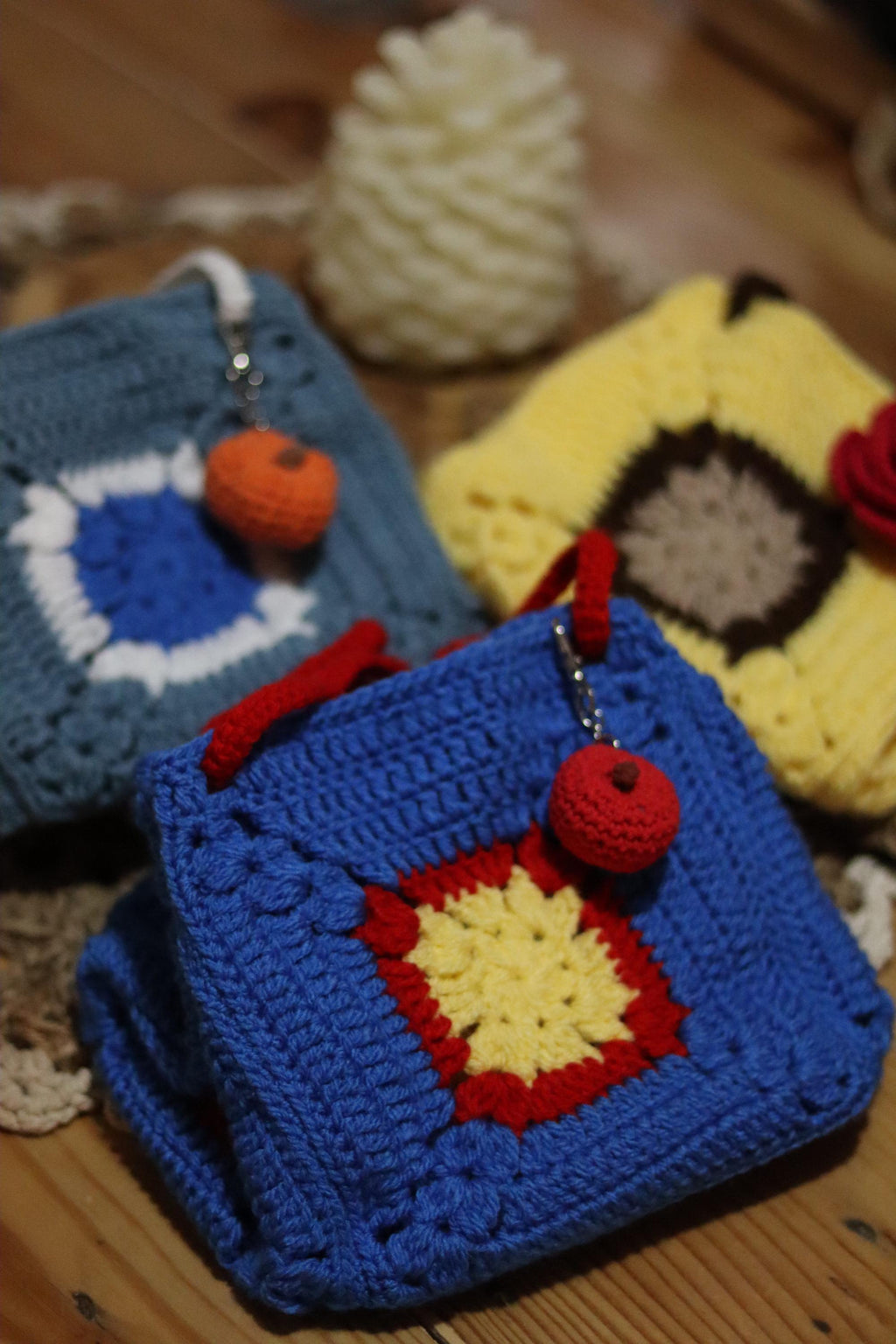 Différents modèles Sac au crochet "Le P'tit Carré" - Fait main