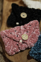 Mini pochette en crochet – Fait main avec amour