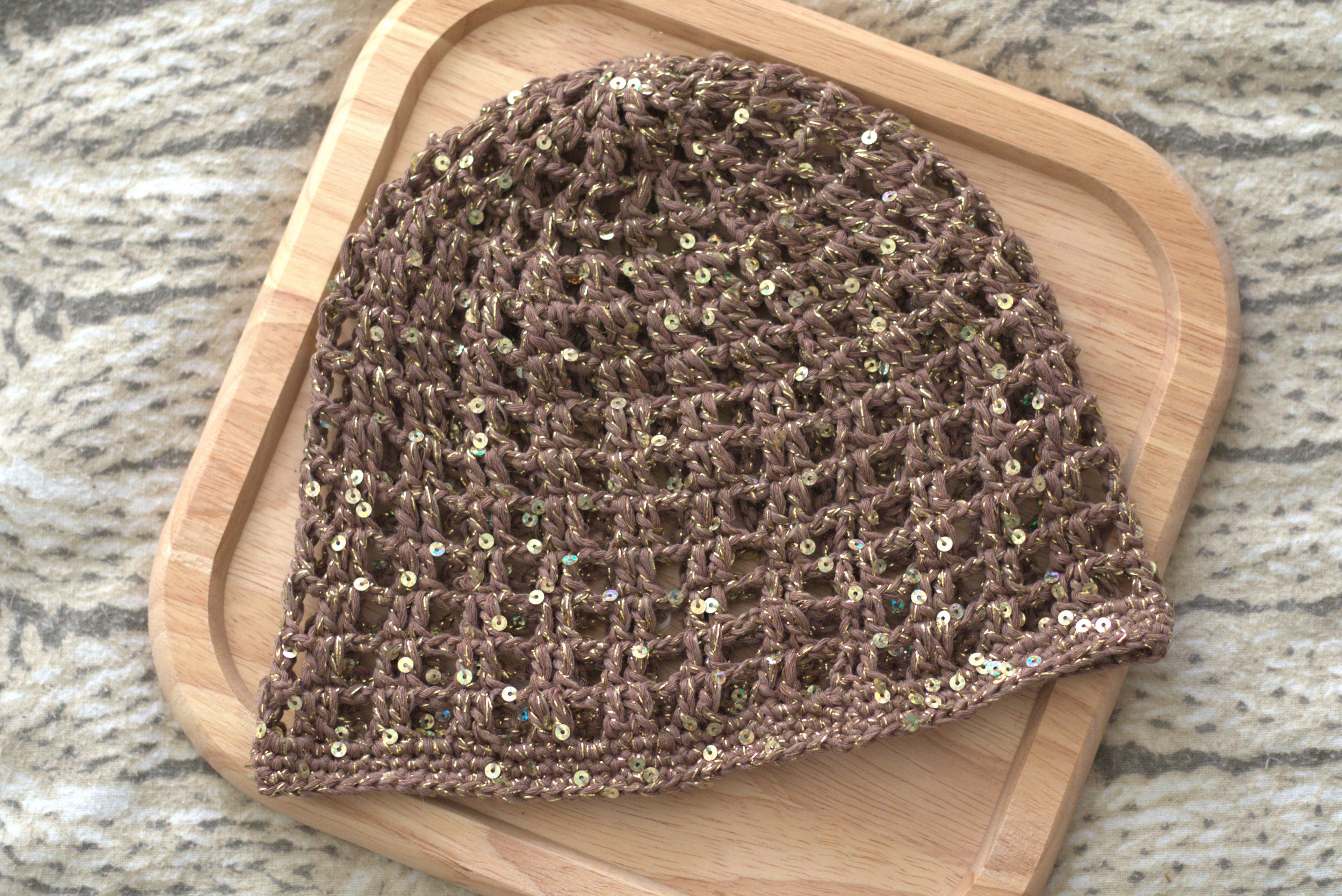 Bonnet résille au crochet – Accessoire tendance fait main ✨