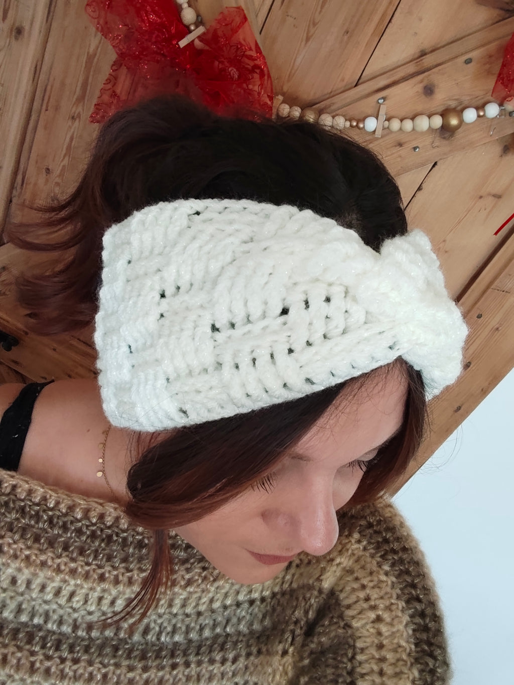 Bandeau au crochet torsadé - Modèle avec motif en relief fait main