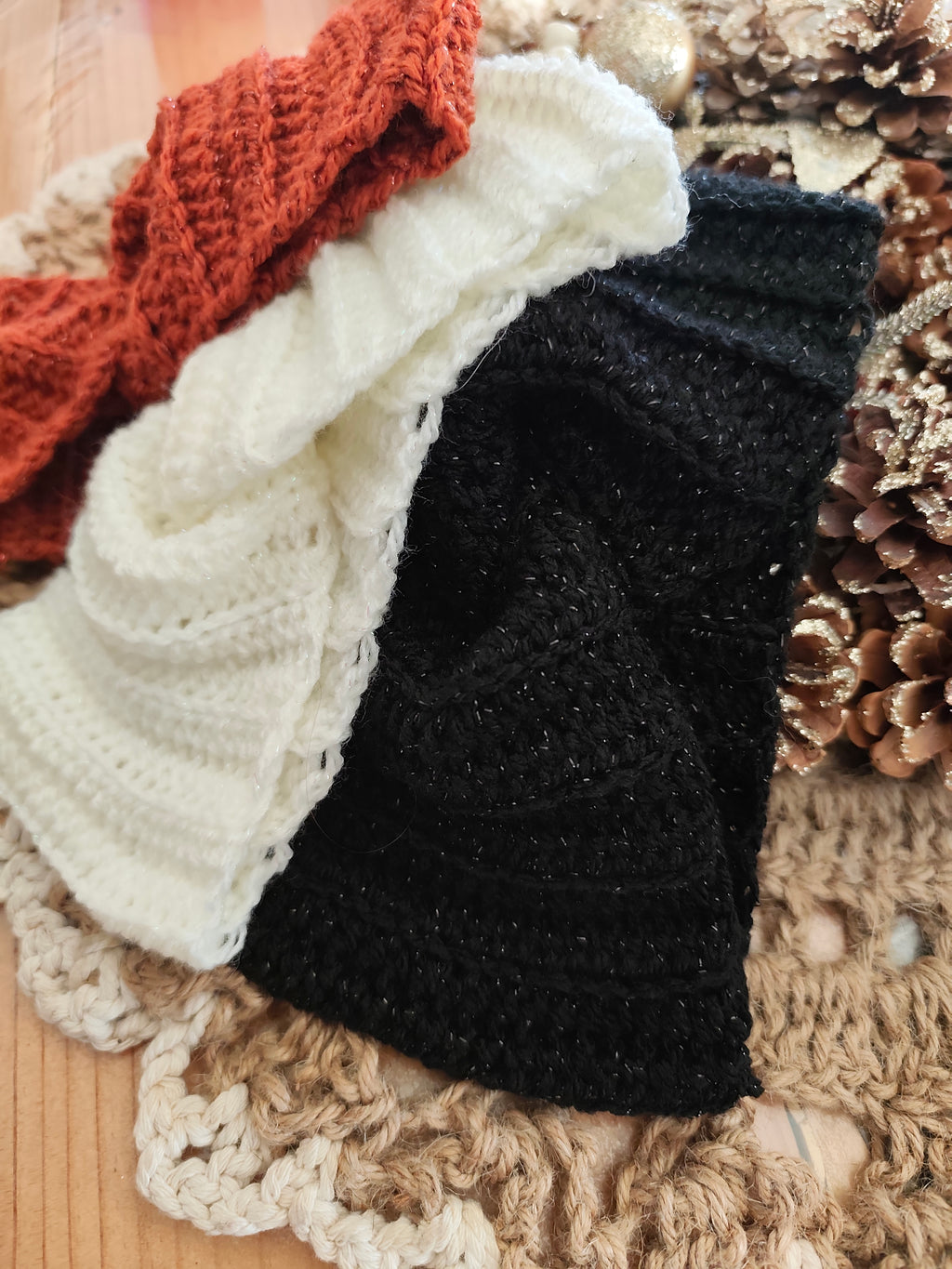 Bandeau au crochet torsadé – Modèle classique fait main