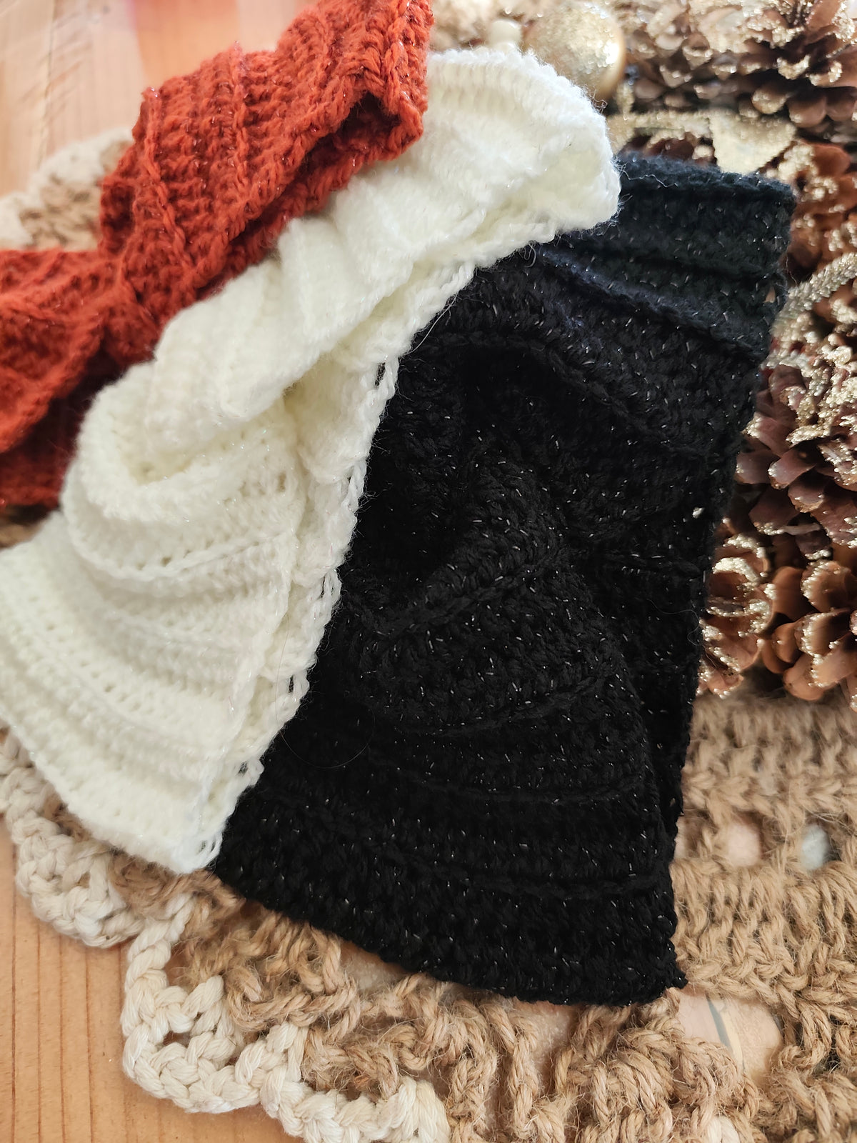 Bandeau au crochet torsadé – Modèle classique fait main
