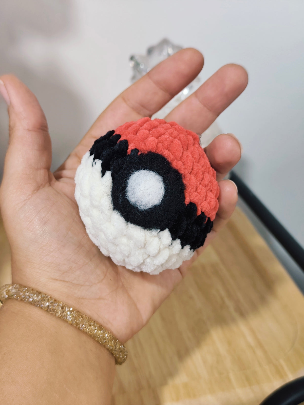 🔴⚪ Pokéball – Porte-clés fait main 🧶