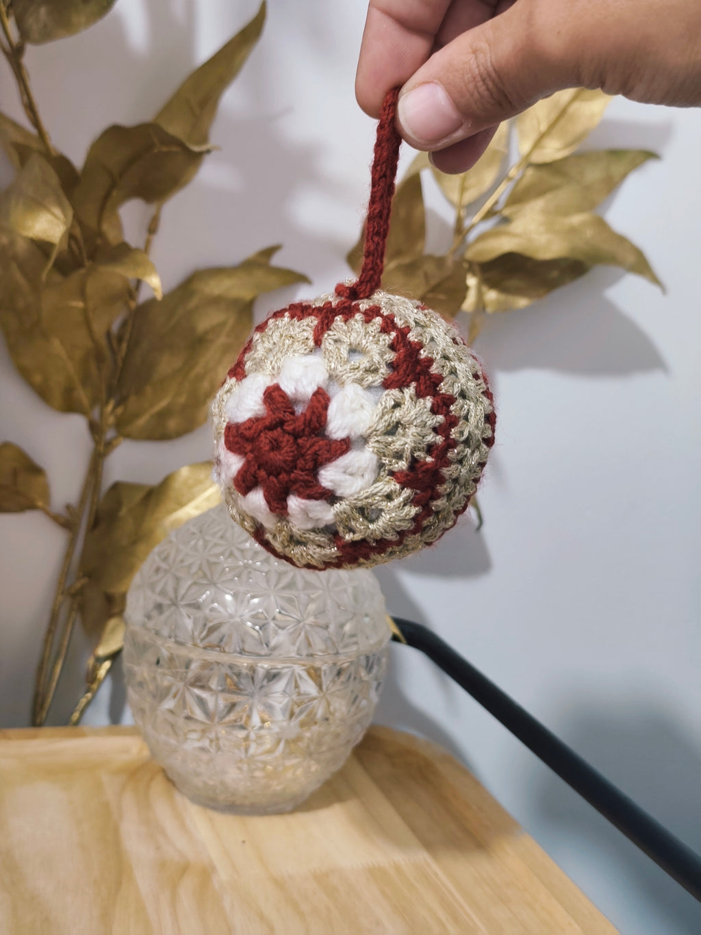 🎄 Boule de Noël en granny – Personnalisable 🧶✨