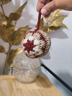 🎄 Boule de Noël en granny – Personnalisable 🧶✨