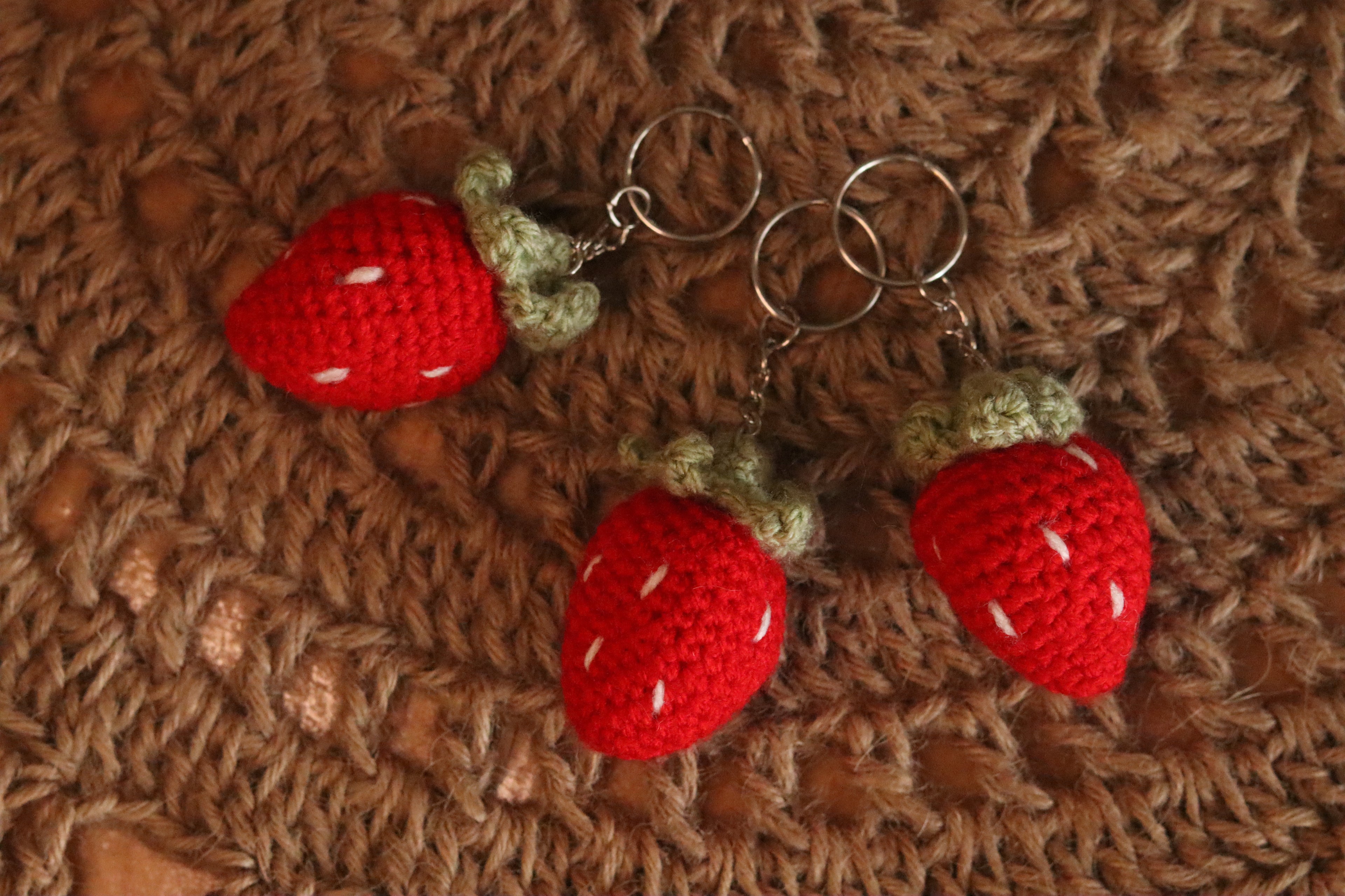 Porte-clé Fraise au Crochet – Fait Main