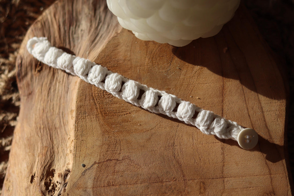 Bracelet crochet relief
