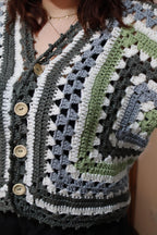 Gilet hexagonal bohème - Fait Main – Gilet / petit pull artisanal – Pièce unique – Personnalisable