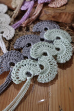 Marque-pages faits main au crochet – Accessoires pour les amoureux de la lecture